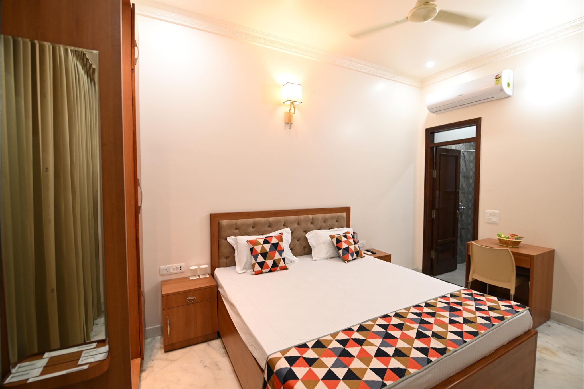 Narayan Niwas (Three Bedroom Suite)
